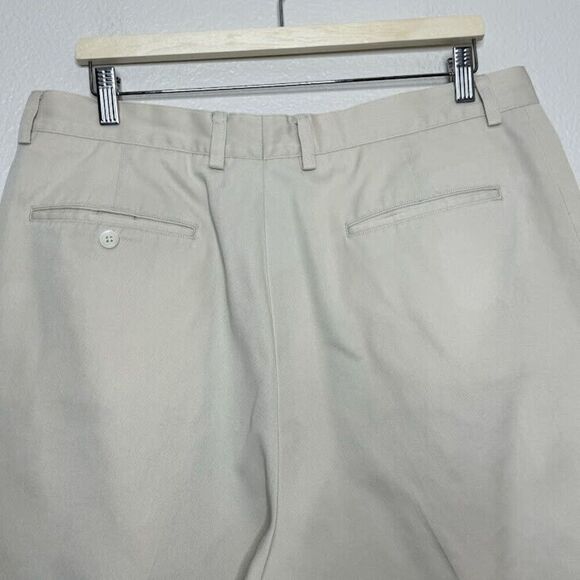 Callaway Golf Shorts Mens 36x9 Pro-Spin Pleated Chino Beige Khaki Outdoor - Picture 13 of 14